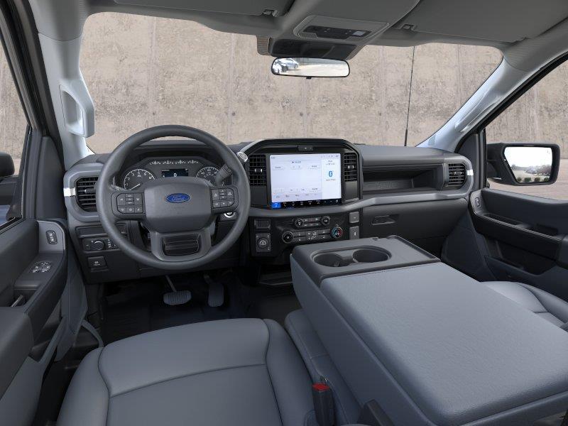 Vehicle photo 9