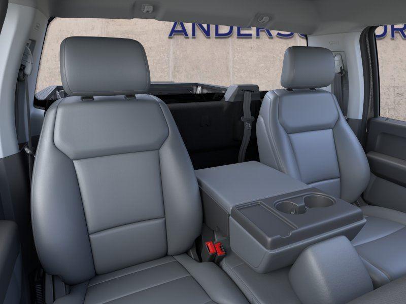 Vehicle photo 10