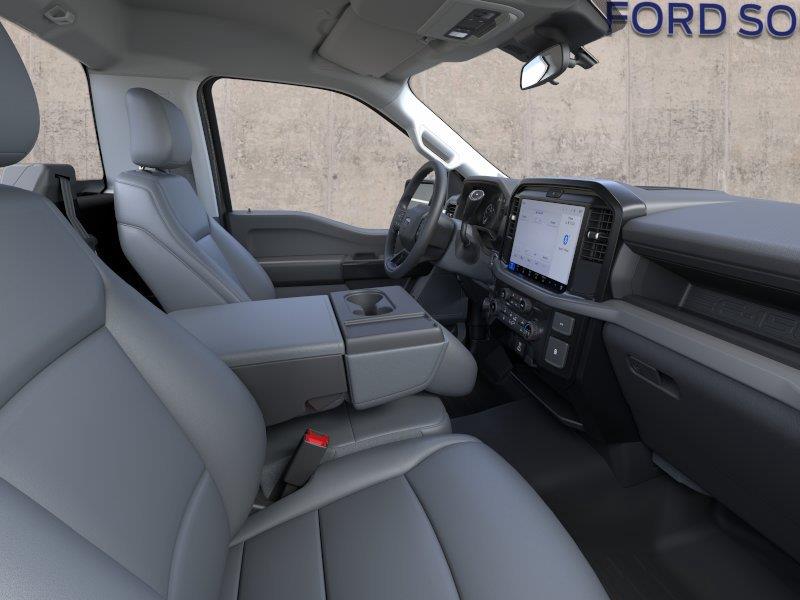 Vehicle photo 11