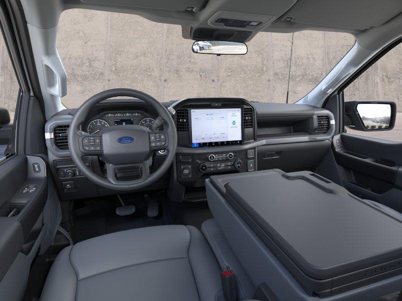 Vehicle photo 9
