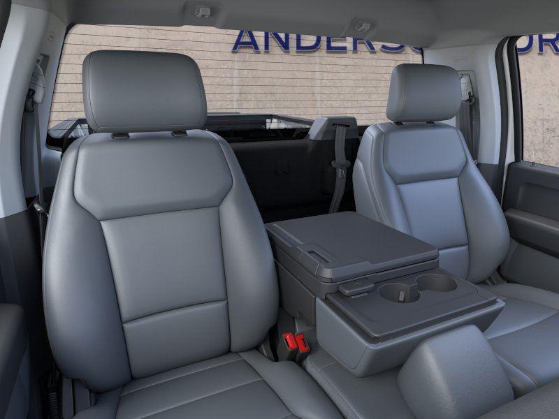 Vehicle photo 10