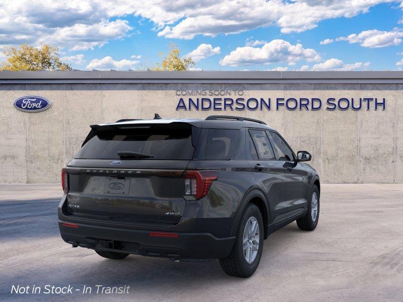 Vehicle photo 8