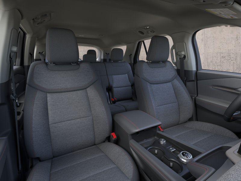 Vehicle photo 10