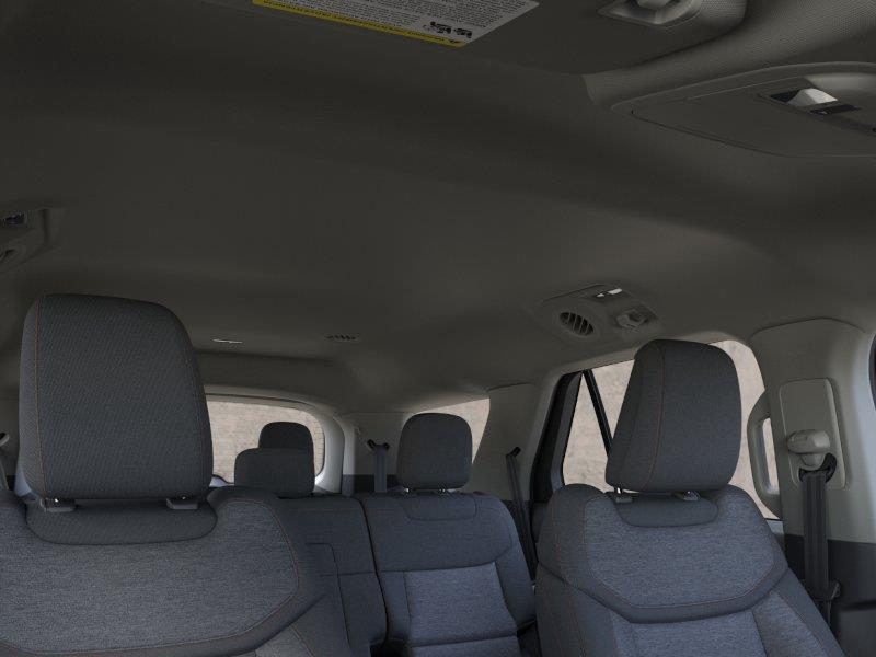 Vehicle photo 22