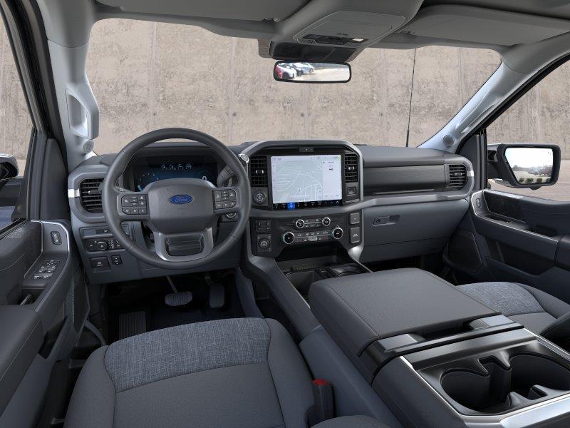 Vehicle photo 9