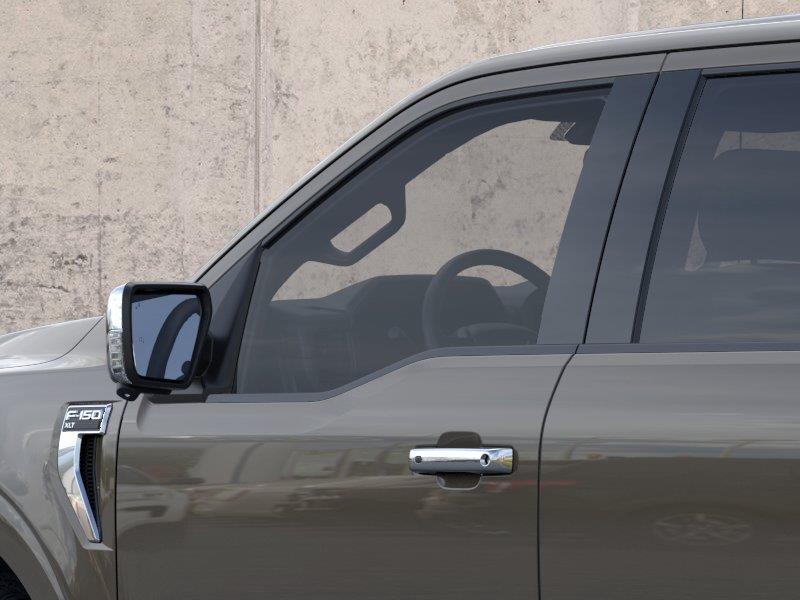 Vehicle photo 20