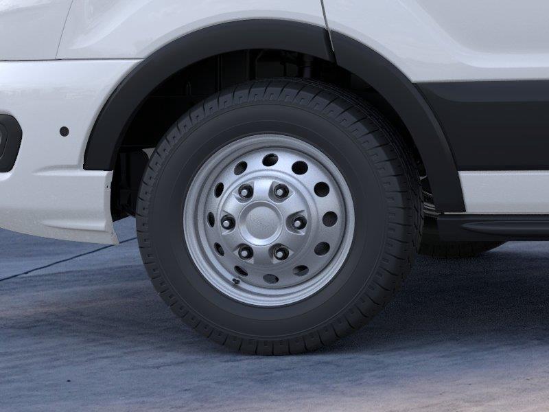 Vehicle photo 19