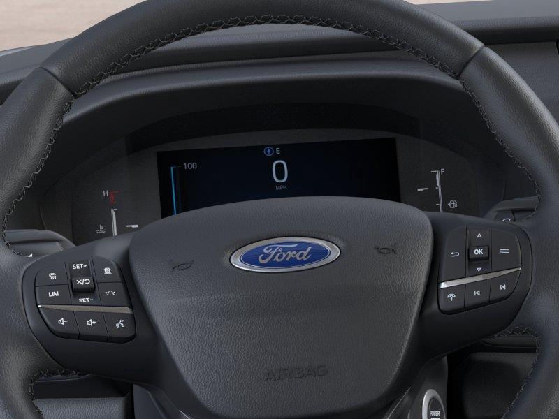 Vehicle photo 13