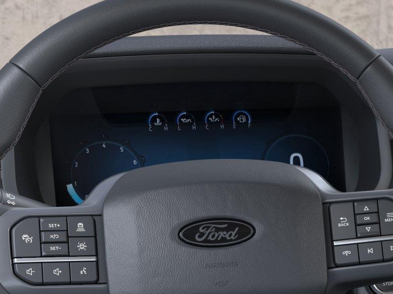 Vehicle photo 13