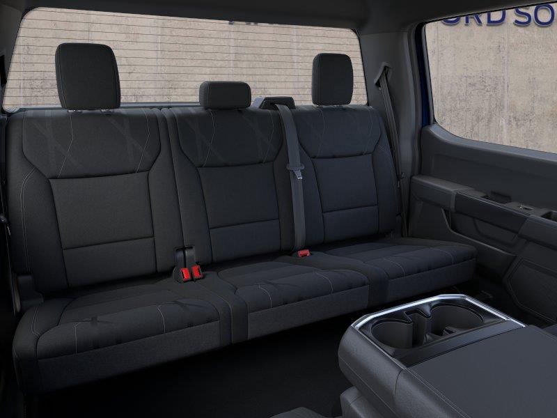 Vehicle photo 11