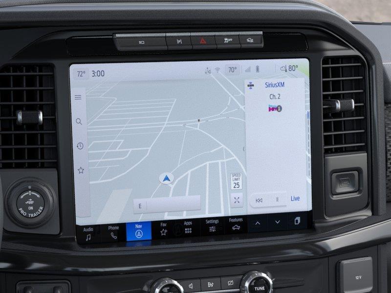 Vehicle photo 14