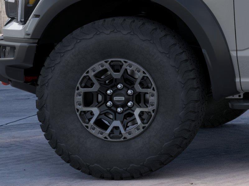 Vehicle photo 19
