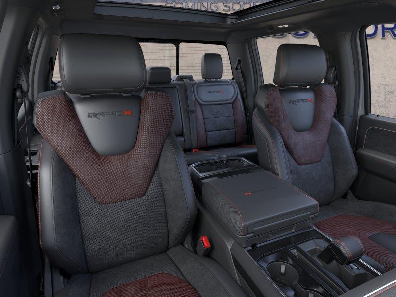 Vehicle photo 10