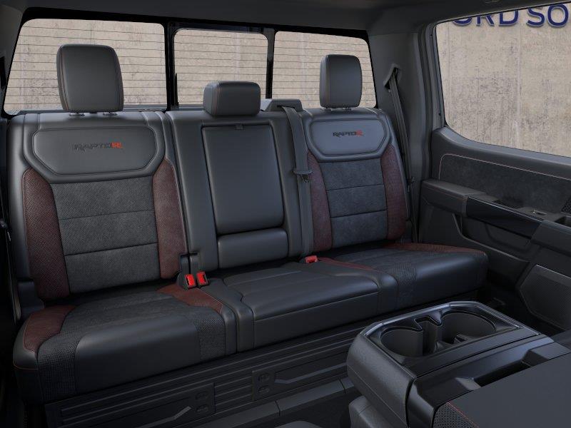 Vehicle photo 11