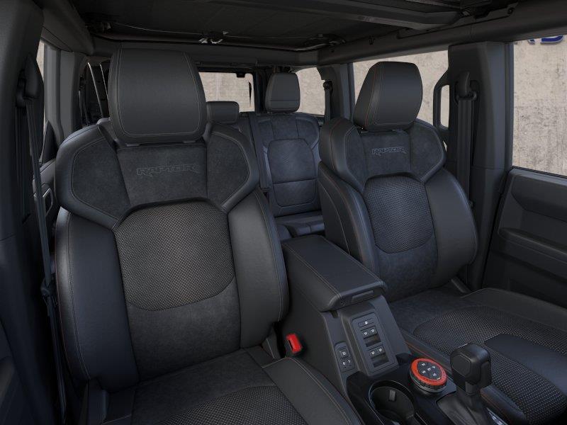 Vehicle photo 10