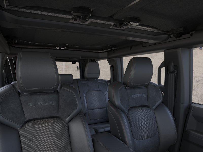 Vehicle photo 12