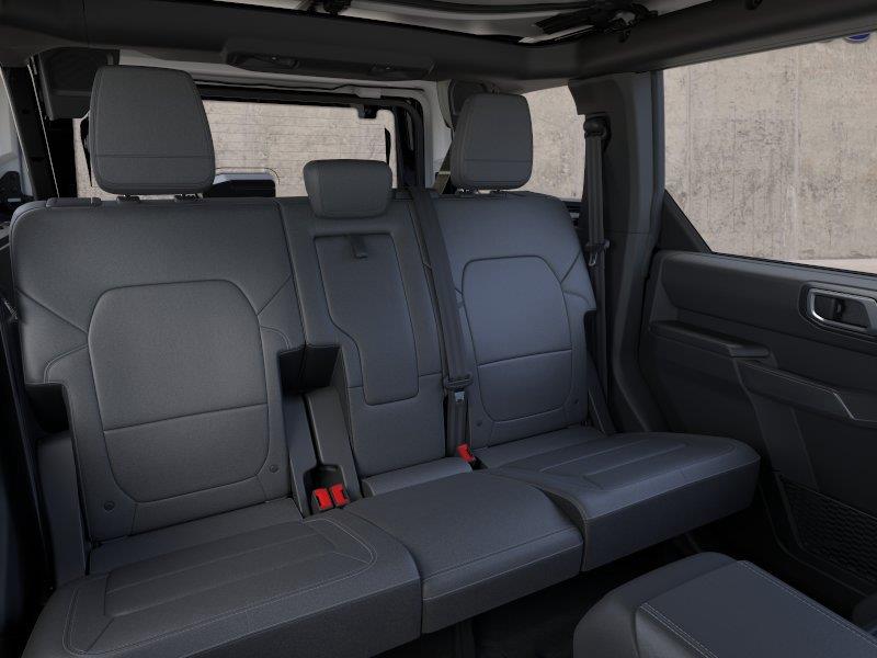 Vehicle photo 11