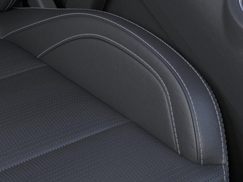Vehicle photo 16
