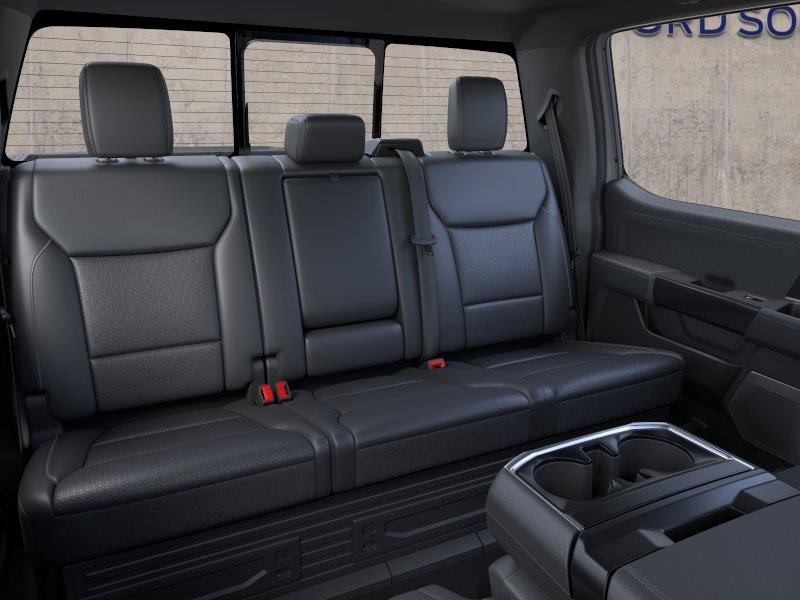 Vehicle photo 11