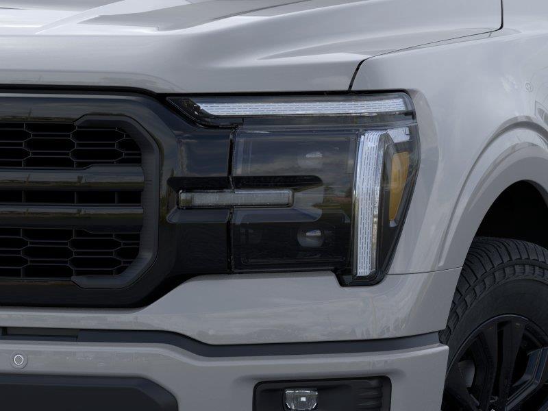 Vehicle photo 18