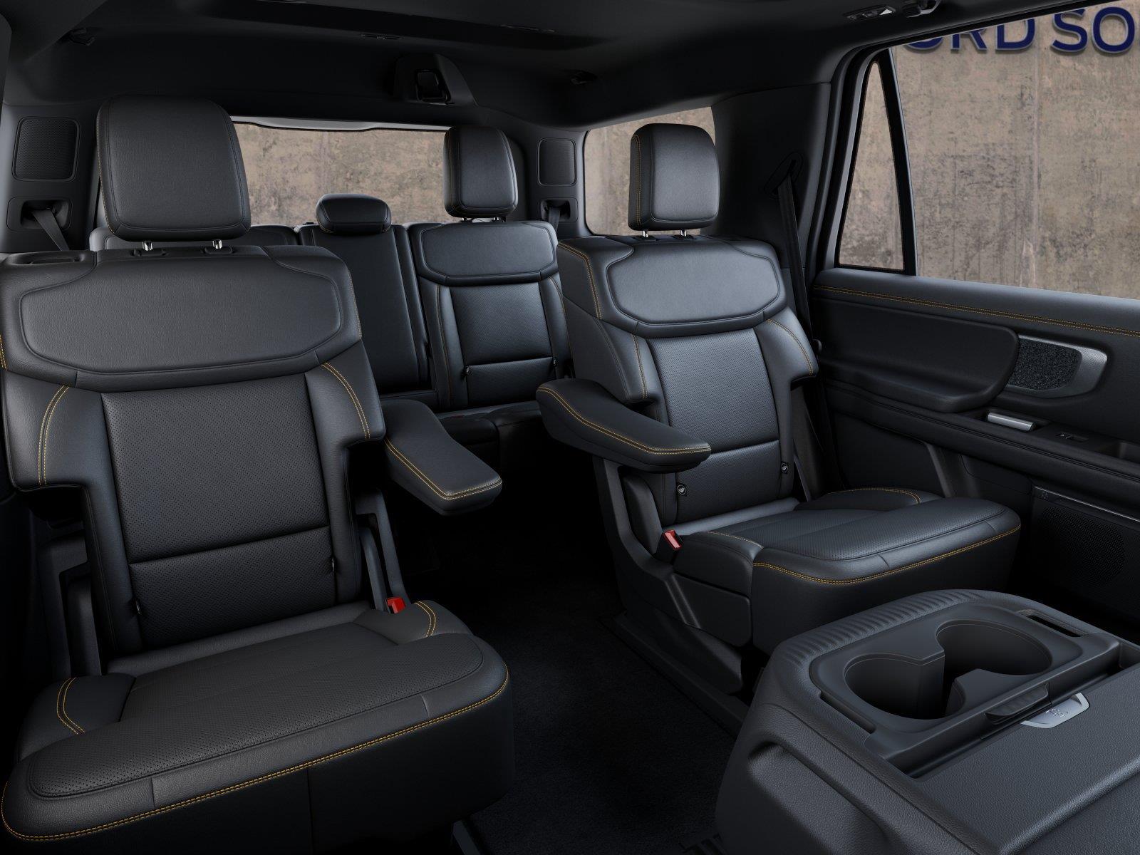 Vehicle photo 11