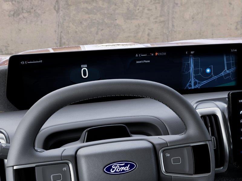 Vehicle photo 13