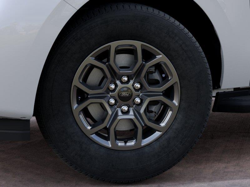 Vehicle photo 19