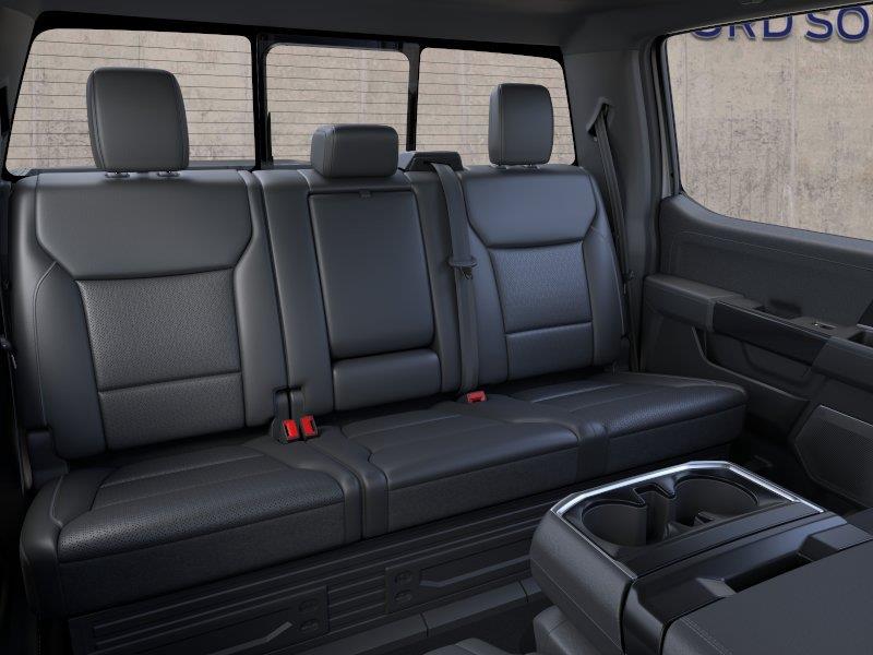 Vehicle photo 11
