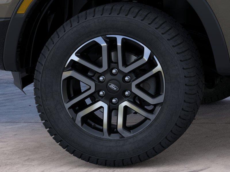 Vehicle photo 19