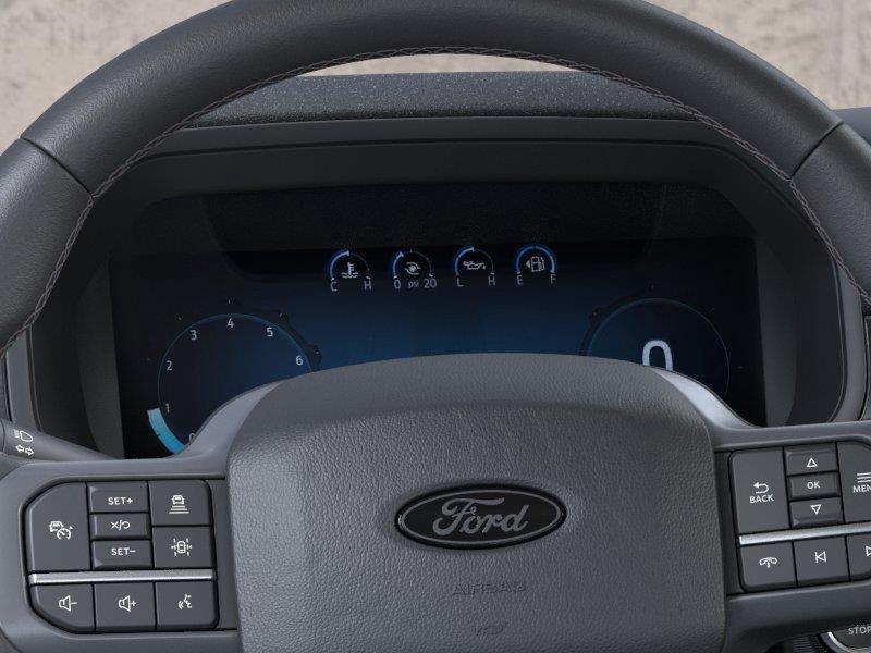 Vehicle photo 13