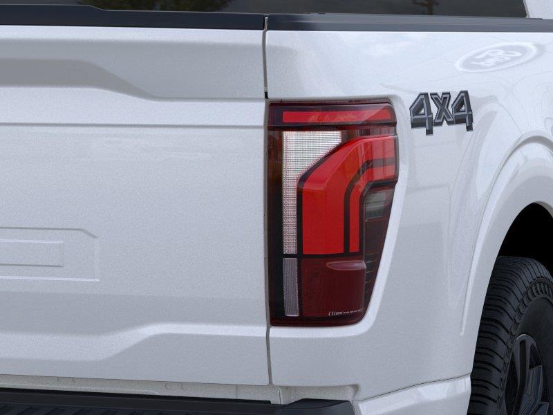 Vehicle photo 21