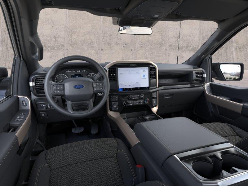 Vehicle photo 9