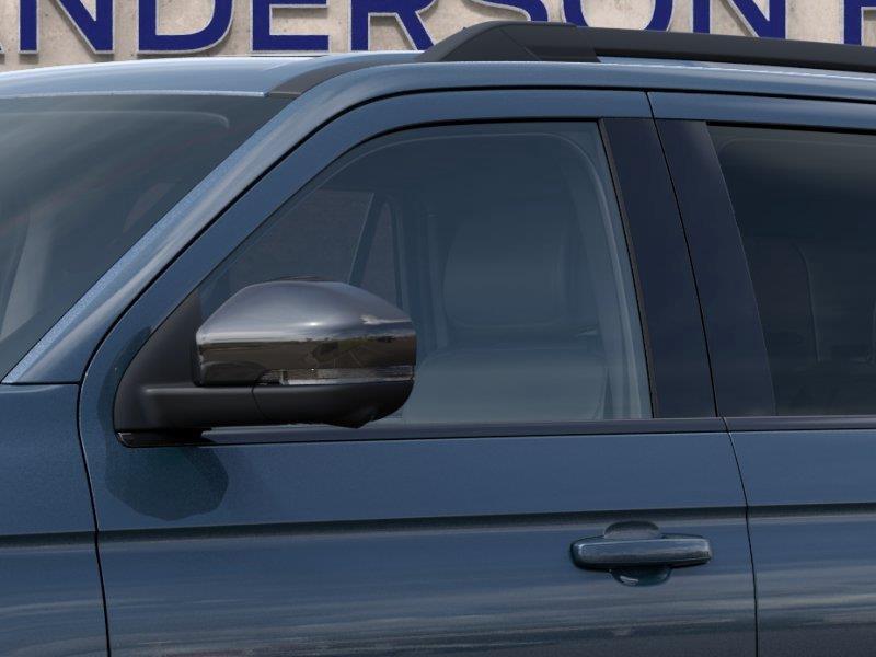 Vehicle photo 20