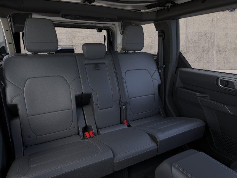 Vehicle photo 11