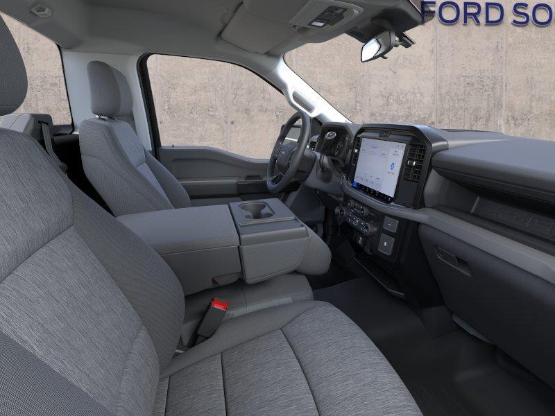 Vehicle photo 11
