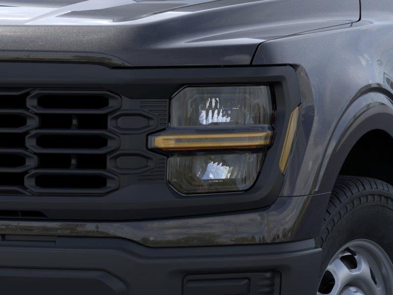 Vehicle photo 18