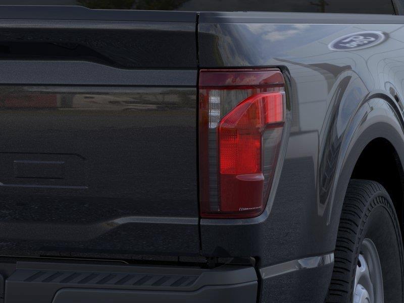 Vehicle photo 21