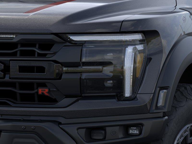 Vehicle photo 18