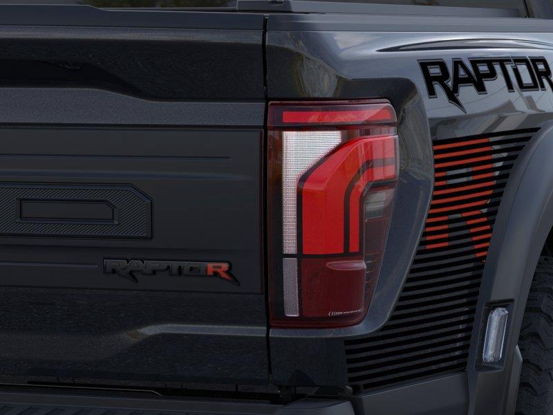 Vehicle photo 21