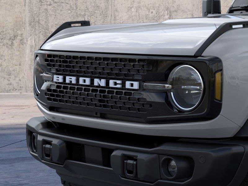 Vehicle photo 19