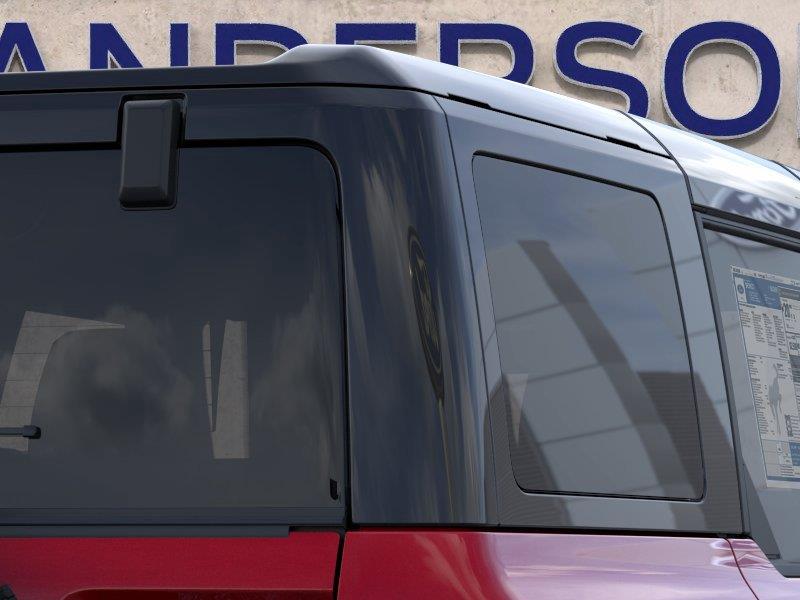 Vehicle photo 25