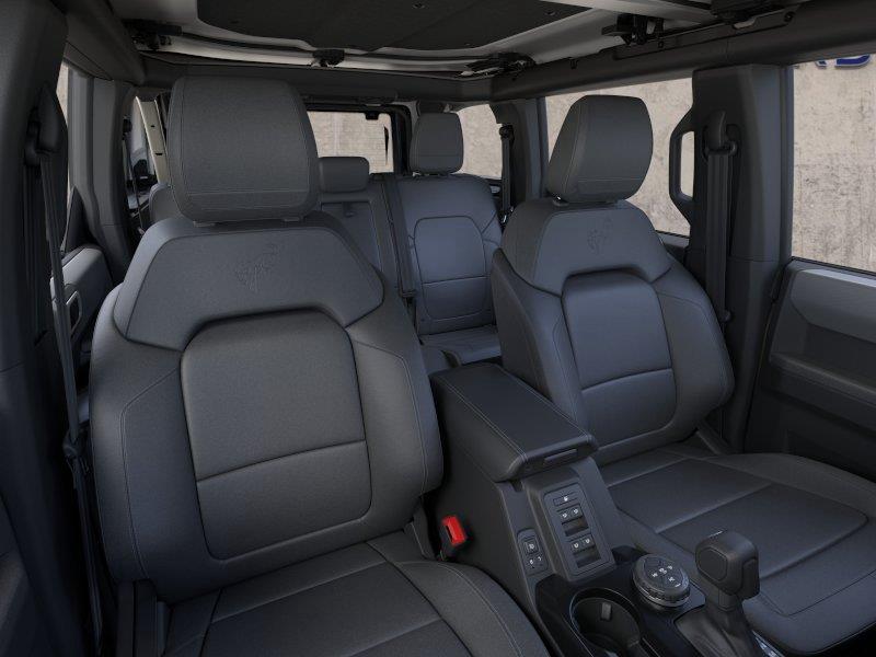 Vehicle photo 10