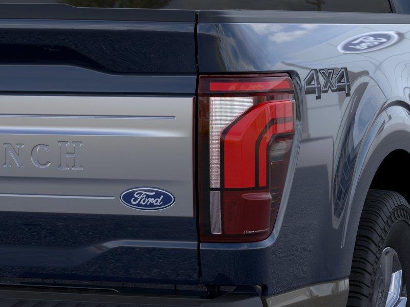 Vehicle photo 21