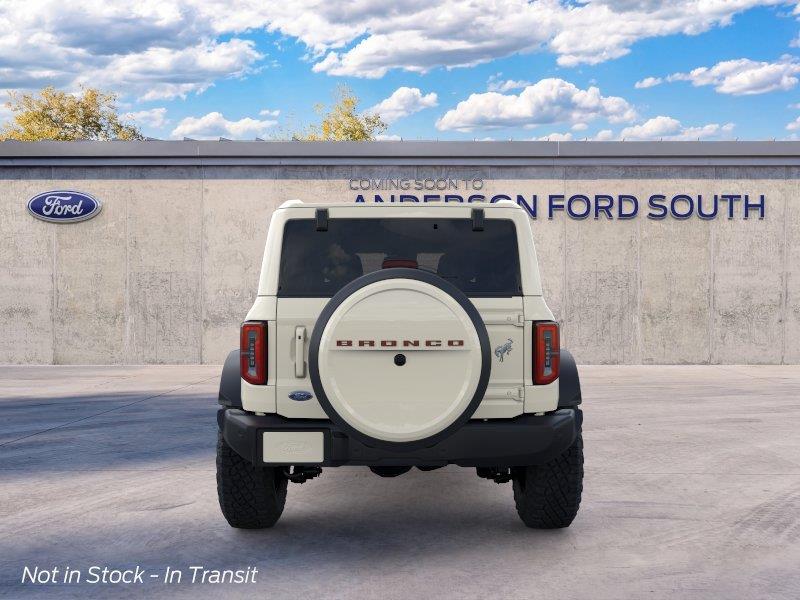Vehicle photo 5
