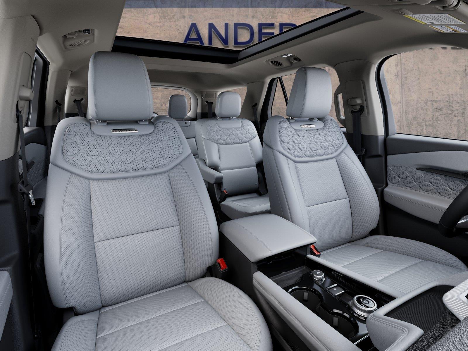 Vehicle photo 10