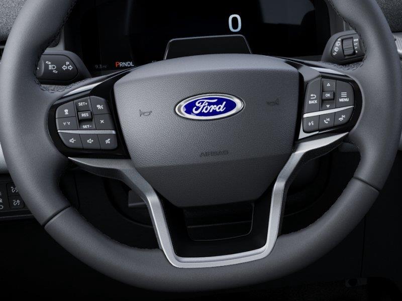 Vehicle photo 12