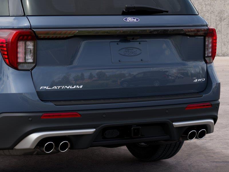 Vehicle photo 23