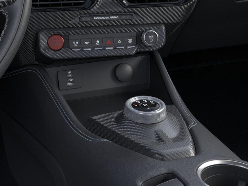 Vehicle photo 15
