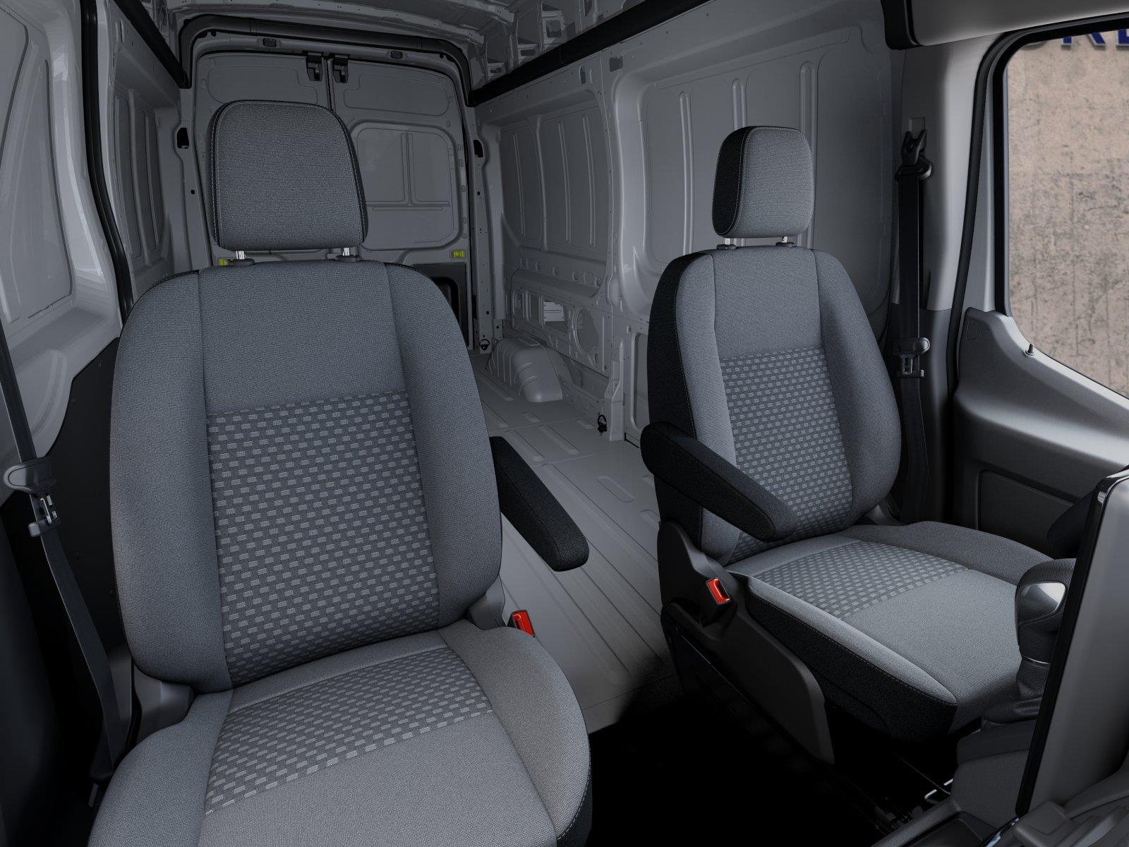 Vehicle photo 10