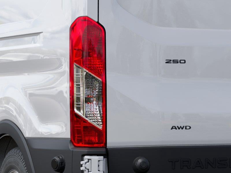 Vehicle photo 21